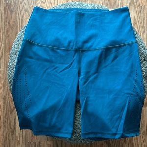 Calia high rise bike short
